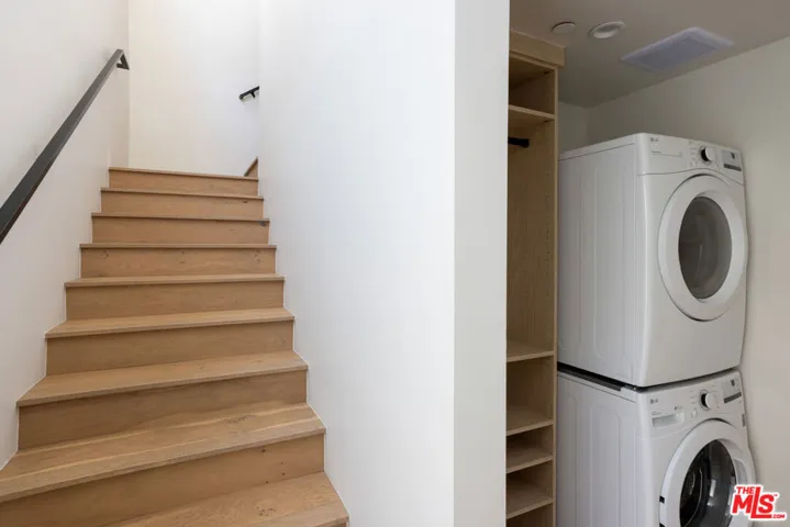 1144 N Detroit Street 7, West Hollywood, California 90046