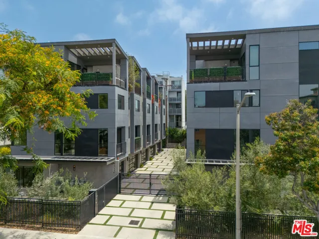 1144 N Detroit Street 7, West Hollywood, California 90046