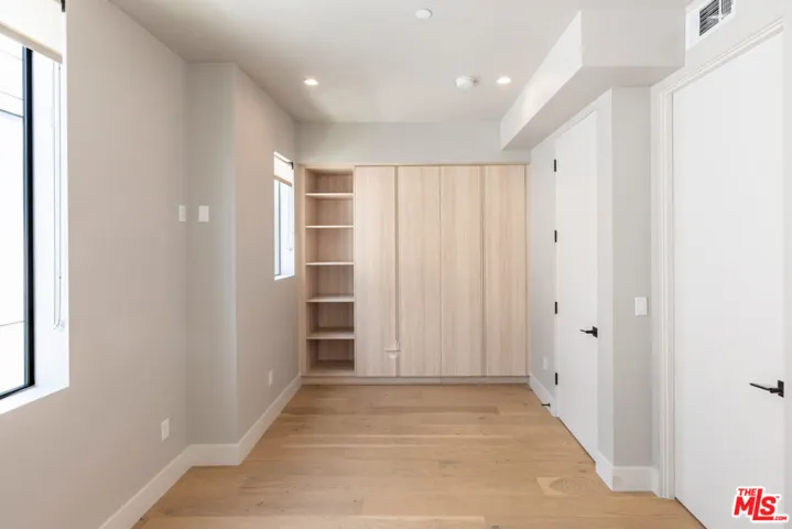 1144 N Detroit Street 7, West Hollywood, California 90046