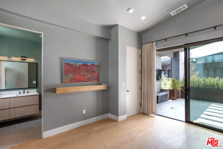 1144 N Detroit Street 7, West Hollywood, California 90046