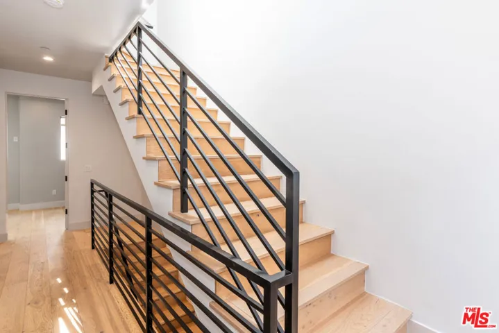 1144 N Detroit Street 7, West Hollywood, California 90046