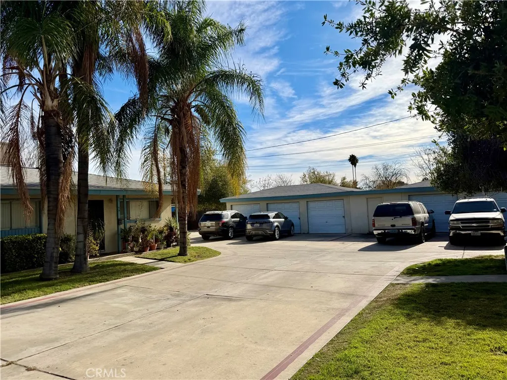 25225 Fisher Street, San Bernardino, California 92404 home-pic-2