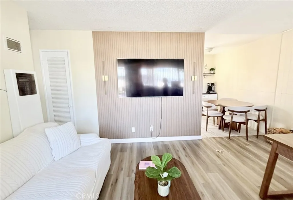 25225 Fisher Street, San Bernardino, California 92404 home-pic-4