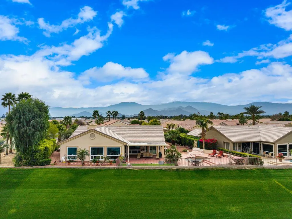 39303 Gleneagles Circle, Palm Desert, California 92211 home-pic-48