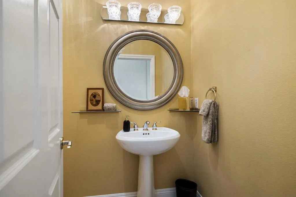 39303 Gleneagles Circle, Palm Desert, California 92211 home-pic-42