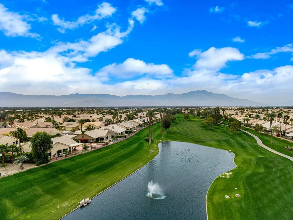 39303 Gleneagles Circle, Palm Desert, California 92211 home-pic-52