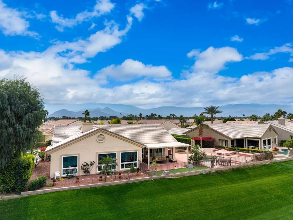 39303 Gleneagles Circle, Palm Desert, California 92211 home-pic-49