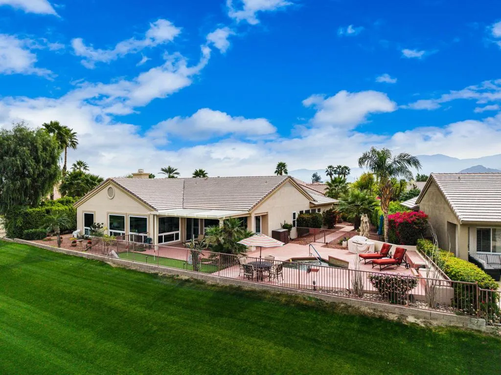 39303 Gleneagles Circle, Palm Desert, California 92211 home-pic-47