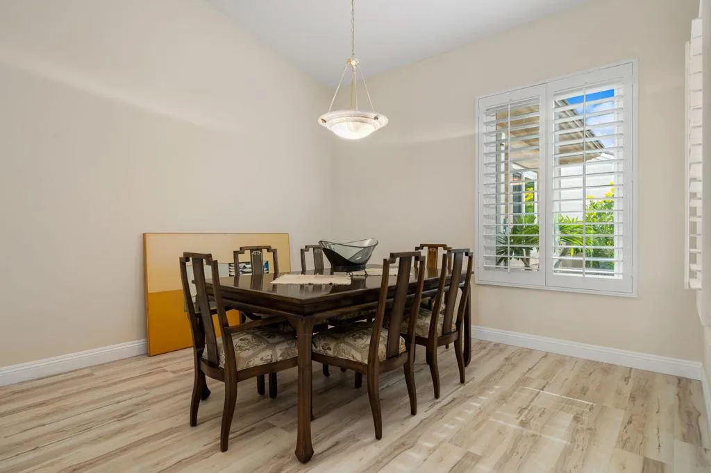 39303 Gleneagles Circle, Palm Desert, California 92211 home-pic-14