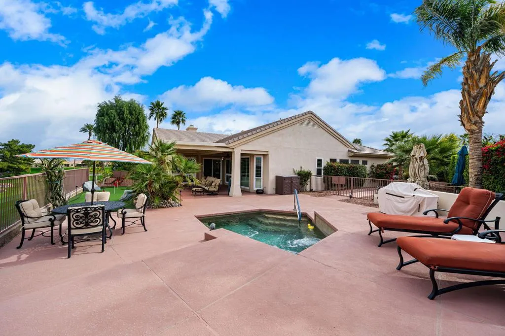 39303 Gleneagles Circle, Palm Desert, California 92211 home-pic-29