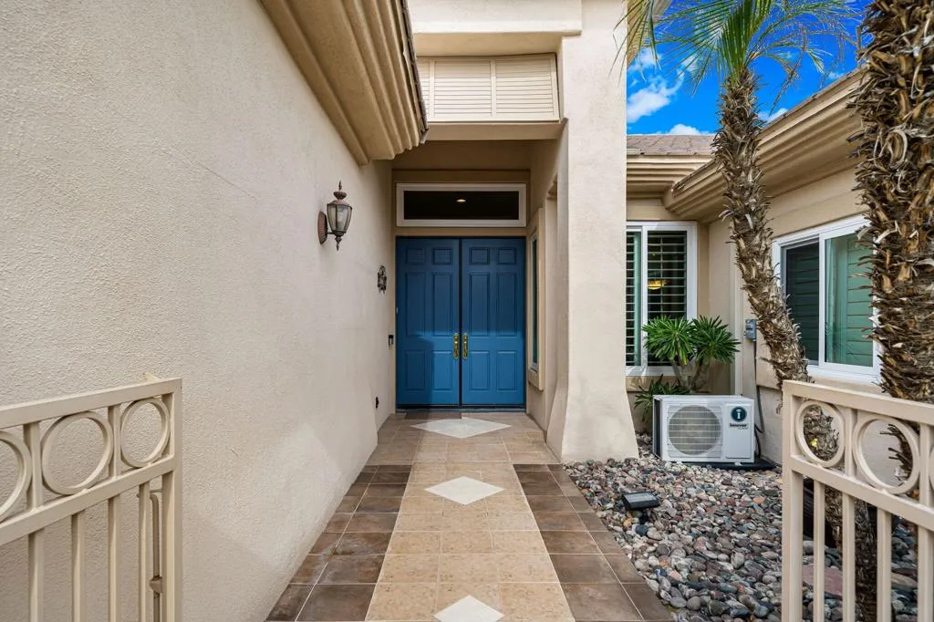 39303 Gleneagles Circle, Palm Desert, California 92211 home-pic-12