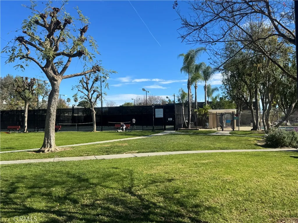 19216 Hamlin Street 8, Reseda, California 91335 home-pic-31