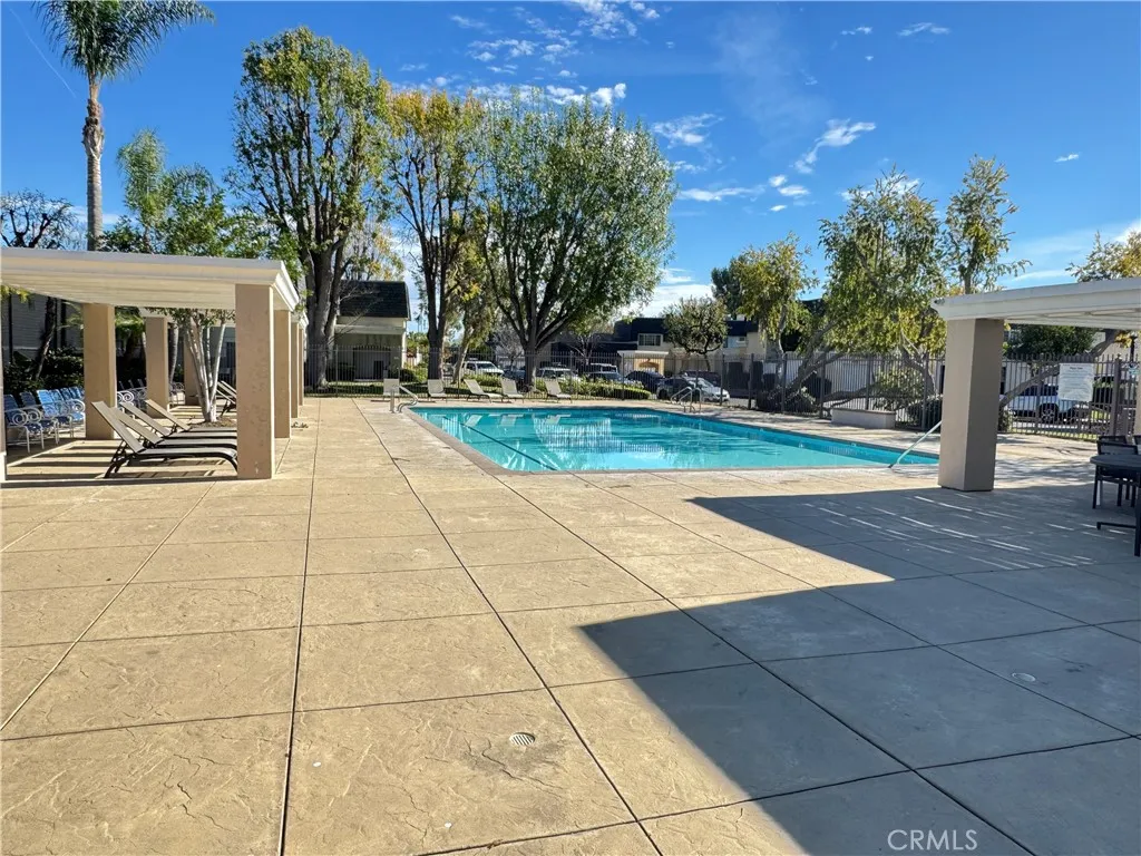 19216 Hamlin Street 8, Reseda, California 91335 home-pic-30