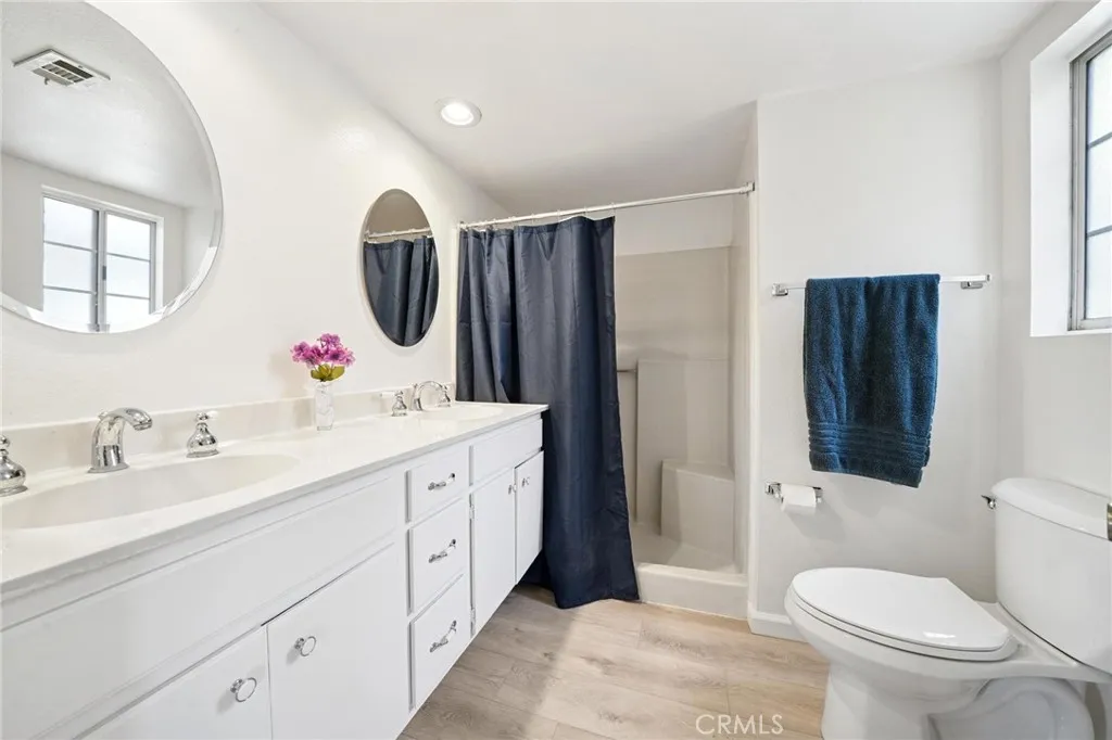 28423 Seco Canyon Road 169, Saugus, California 91390 home-pic-15