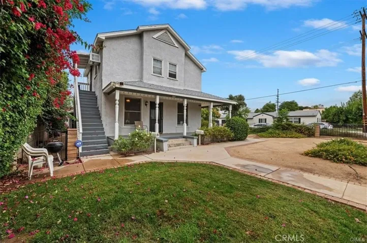 323 E Colton, Redlands, California 92374