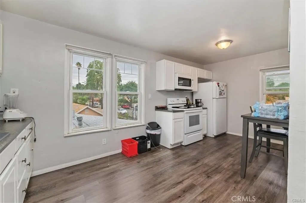 323 E Colton, Redlands, California 92374 home-pic-26