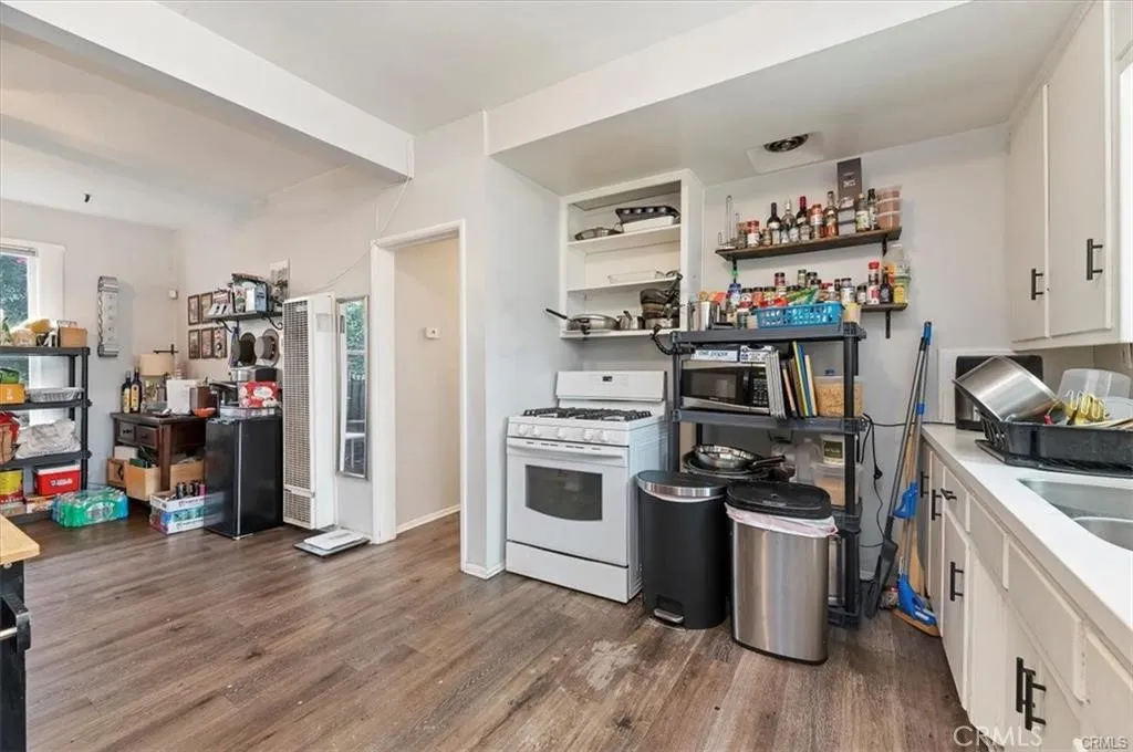 323 E Colton, Redlands, California 92374 home-pic-17