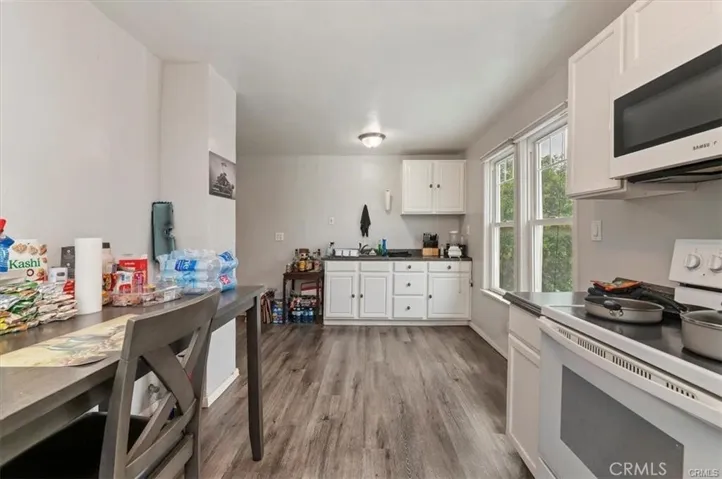 323 E Colton, Redlands, California 92374