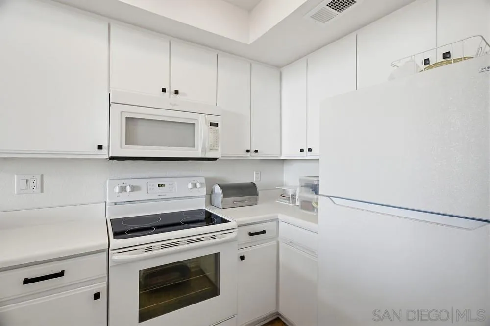 3790 Florida St B216, San Diego, California 92104 home-pic-11