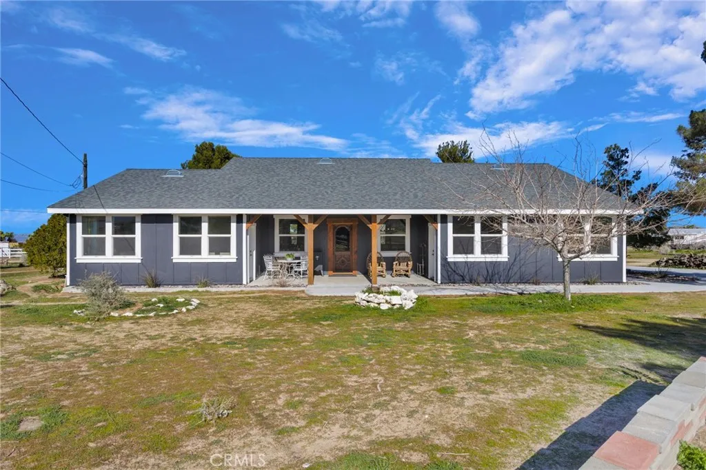 4329 Amador, Phelan, California 92371 home-pic-2
