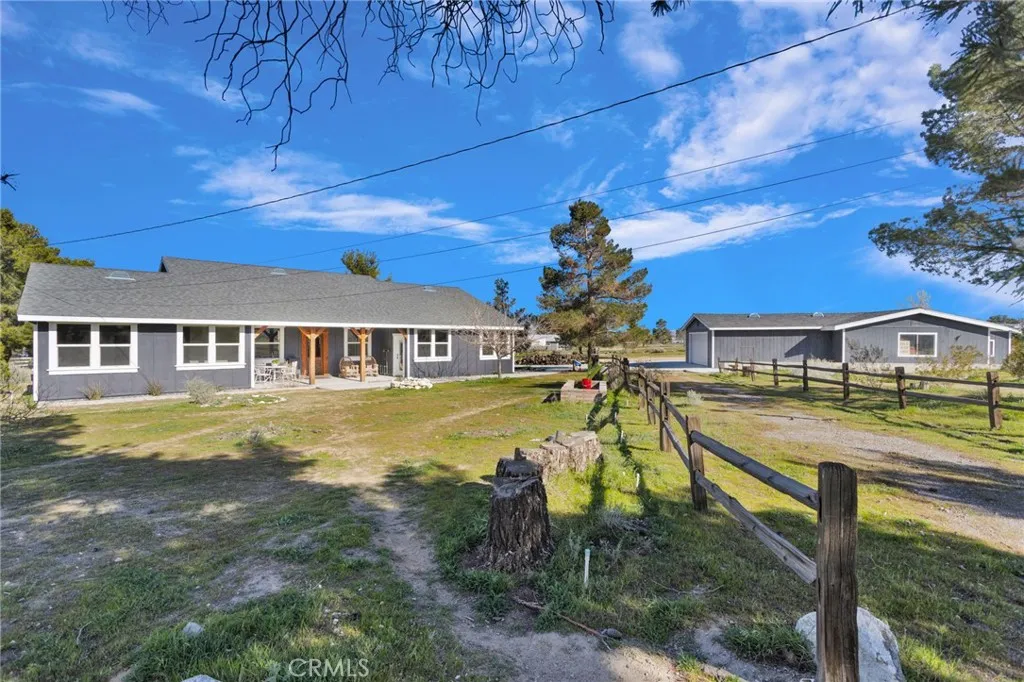 4329 Amador, Phelan, California 92371 home-pic-1