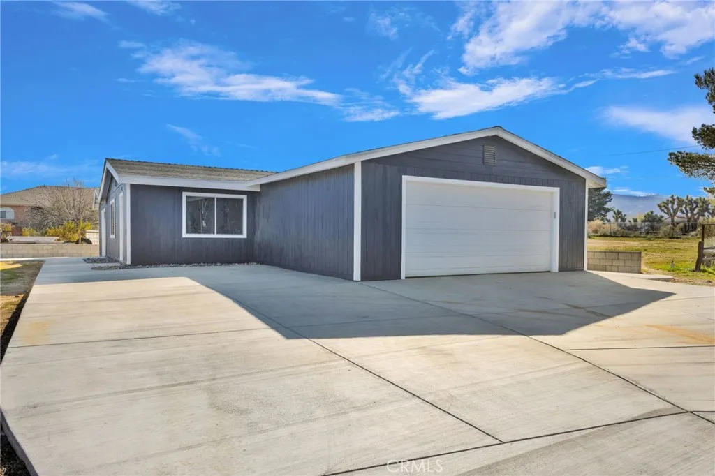 4329 Amador, Phelan, California 92371 home-pic-45