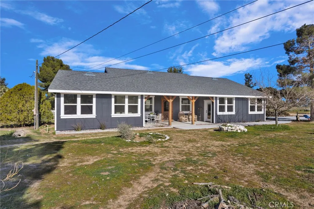 4329 Amador, Phelan, California 92371 home-pic-3