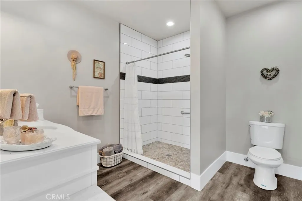 4329 Amador, Phelan, California 92371 home-pic-38