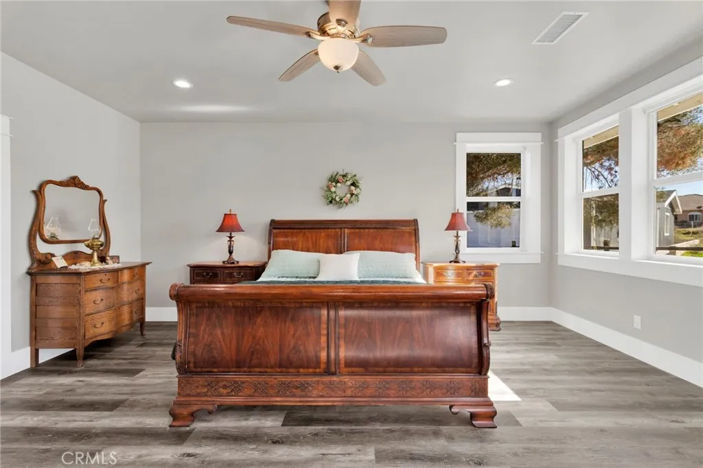 4329 Amador, Phelan, California 92371 home-pic-22