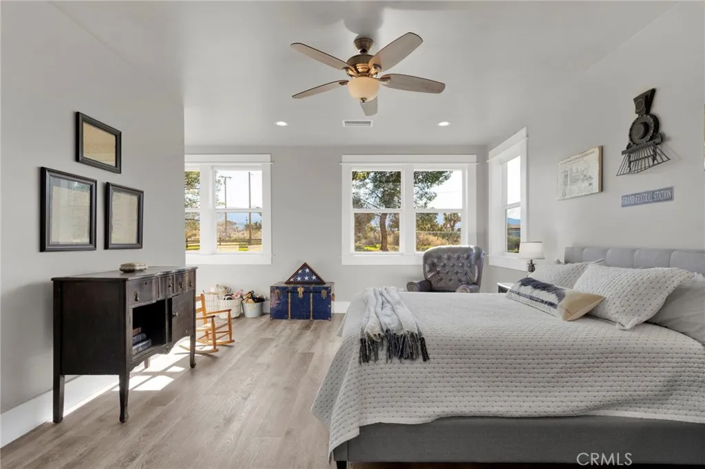 4329 Amador, Phelan, California 92371 home-pic-36