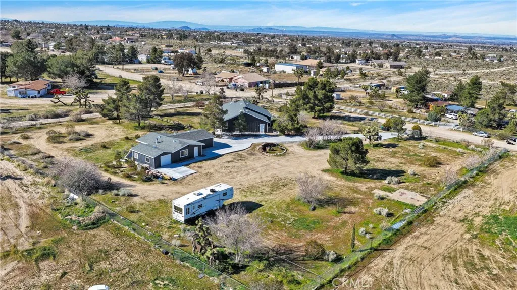 4329 Amador, Phelan, California 92371 home-pic-63