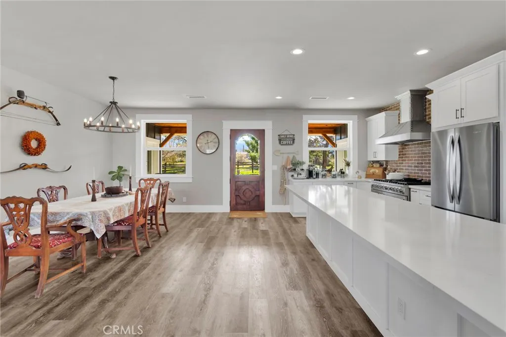 4329 Amador, Phelan, California 92371 home-pic-7