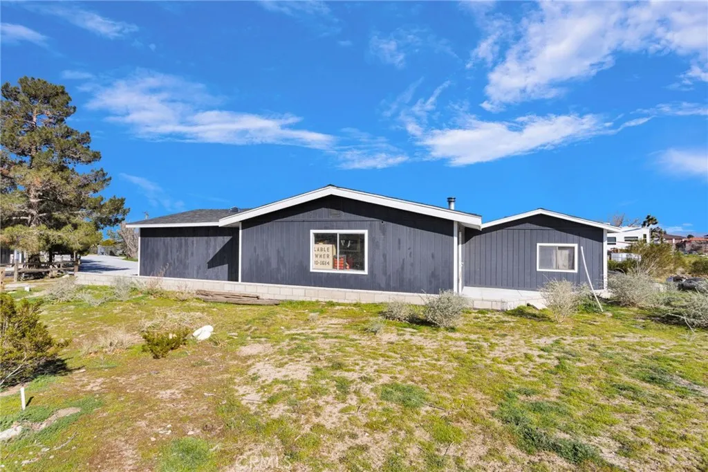 4329 Amador, Phelan, California 92371 home-pic-49
