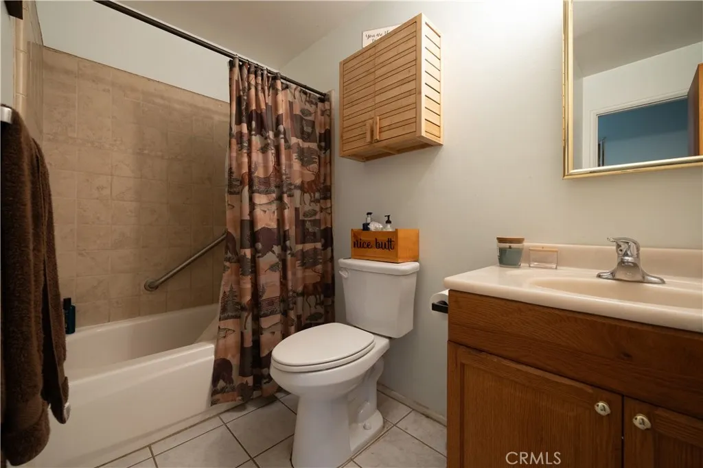 332 Grenfall Lane, Big Bear City, California 92314 home-pic-18