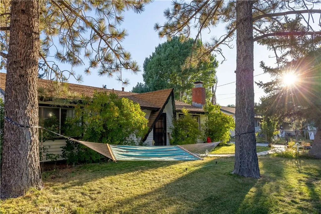 332 Grenfall Lane, Big Bear City, California 92314 home-pic-2