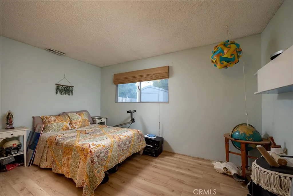 332 Grenfall Lane, Big Bear City, California 92314 home-pic-19