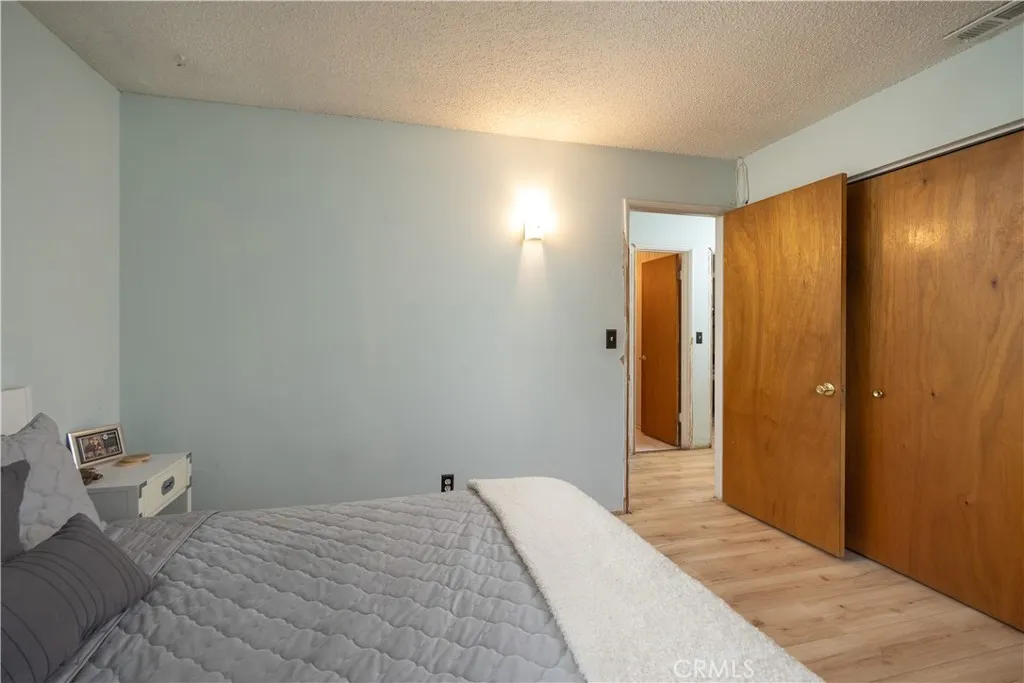 332 Grenfall Lane, Big Bear City, California 92314 home-pic-17