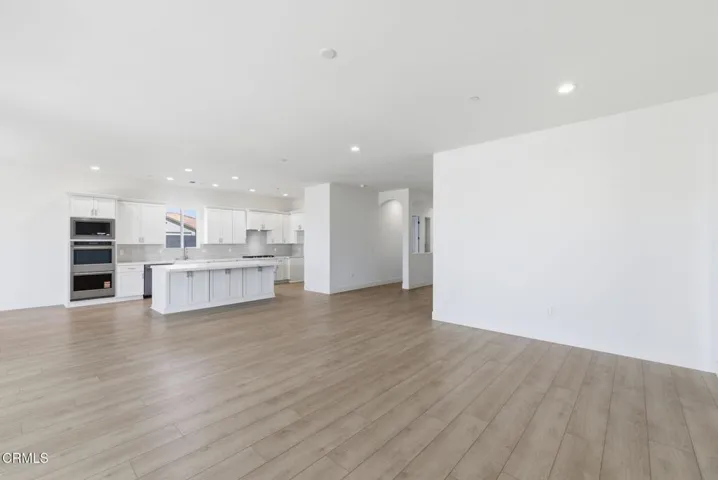 9-web-or-mls-13620-philip-phelps-ave