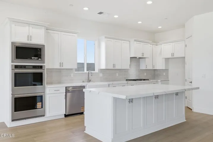 14-web-or-mls-13620-philip-phelps-ave