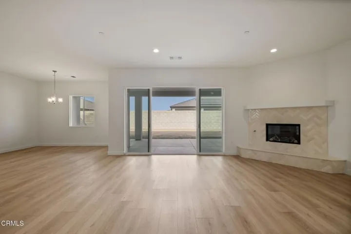 44-web-or-mls-8806-roverton-ct