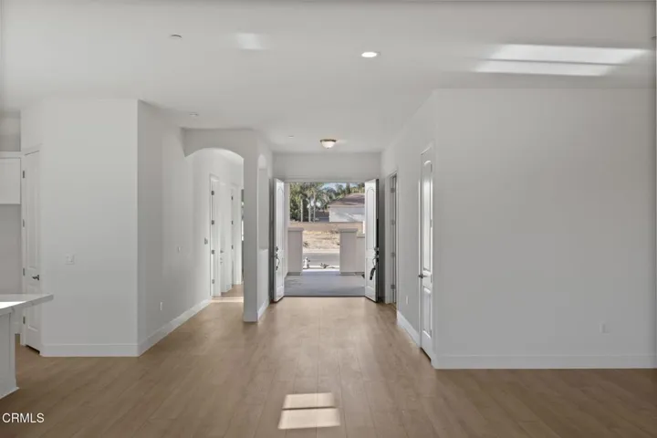 8-web-or-mls-13620-philip-phelps-ave