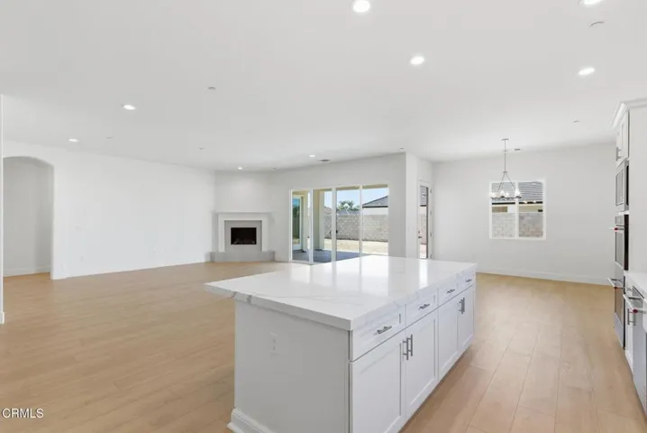 18-web-or-mls-13620-philip-phelps-ave