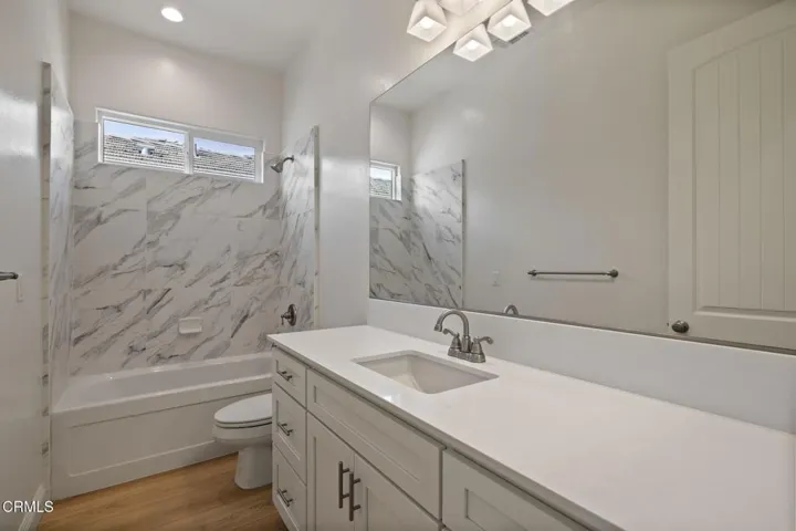 24-web-or-mls-8806-roverton-ct