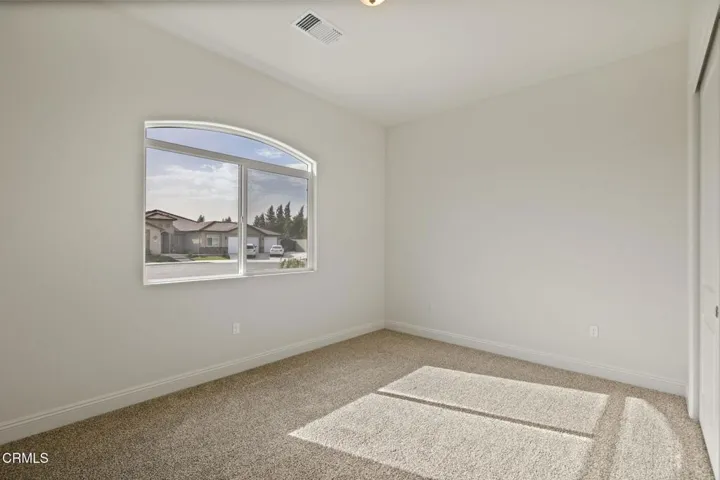 22-web-or-mls-8806-roverton-ct