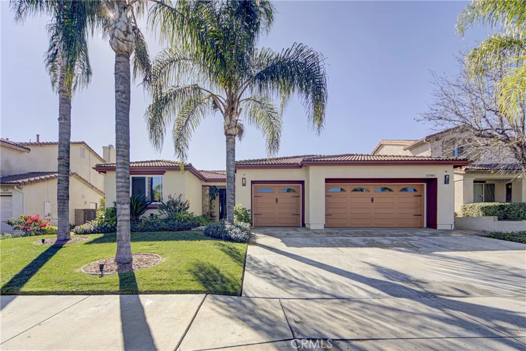 32185 Bandelier, Winchester, California 92596 home-pic-1