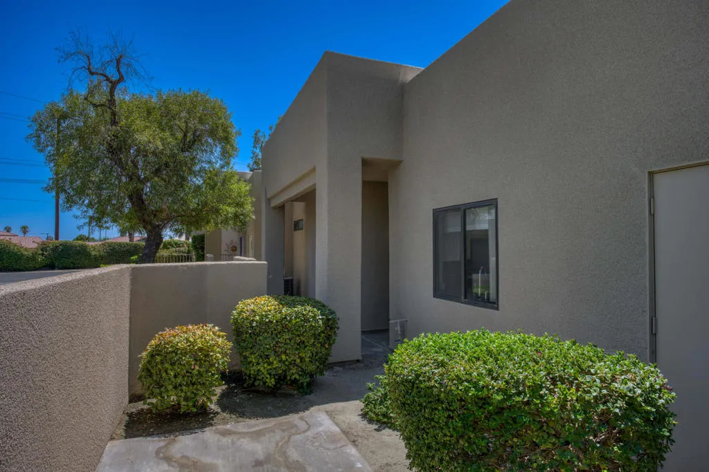 28773 E Portales Drive, Cathedral City, California 92234 home-pic-4