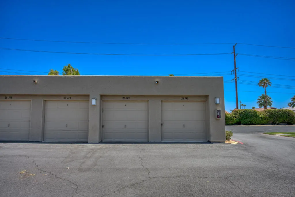 28773 E Portales Drive, Cathedral City, California 92234 home-pic-39