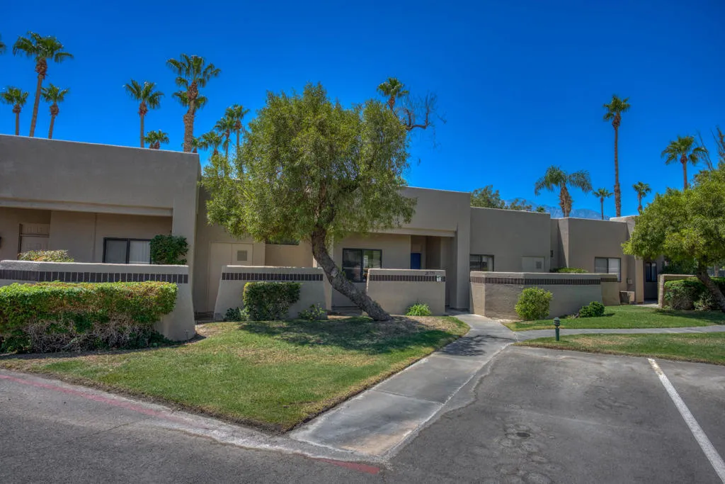 28773 E Portales Drive, Cathedral City, California 92234 home-pic-3