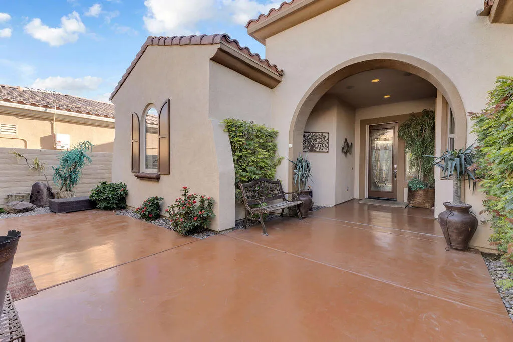 81367 Avenida Madrid, Indio, California 92203 home-pic-5