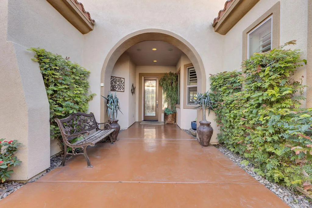 81367 Avenida Madrid, Indio, California 92203 home-pic-4
